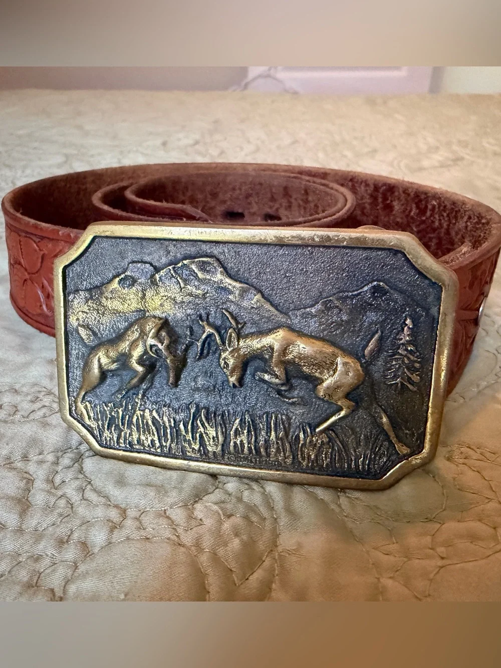 VTG Heritage Mint Brass Deer Buck Buckle Tooled Brown Leather Belt Hunter Sz 34